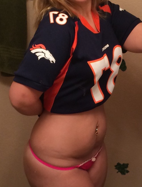 thesexpartners:  Off to work. You guys have a great Sunday!