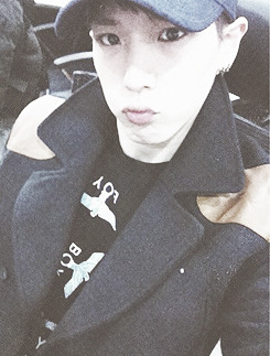 therapical-blog:  himchan’s recent selcas 