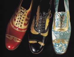 illbedancingwithmyself:  dreammason:  Look at these goddamn art deco shoes. LOOK AT ‘EM!!! They are magnificent!!!!!! British 1925  !!!!!! 