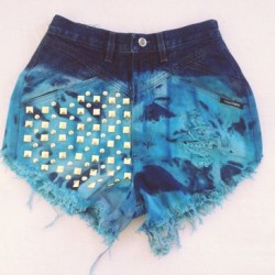 Shorts On @Weheartit.com - Http://Whrt.it/19Z7Vuy