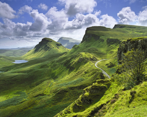 bluepueblo:Quiraing, Isle of Skye, Scotlandphoto via artur