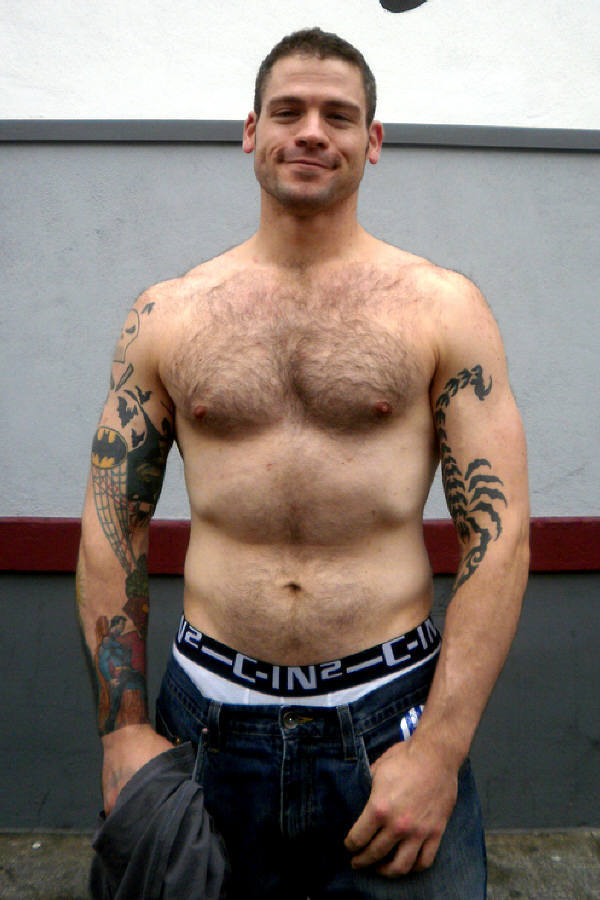 topspin2014:  jucaros:  http://jucaros.tumblr.com/  Smoking hot bro !
