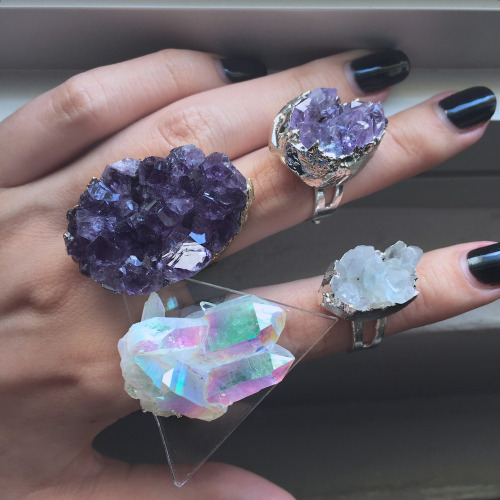 crystal-energy:  xxiwylona:  Message shop etsy for custom made stuff. Get it here Enter WYLONA1 for 