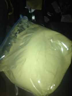 You-Goddamn-Idiot:  Heres A Pound Of White Widow Kief Fo Yo Ass 