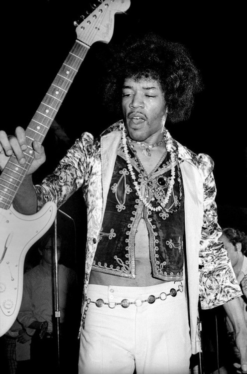 soundsof71: Jimi Hendrix, Fifth Dimension Club on August 15, 1967 in Ann Arbor, Michigan by Thomas C