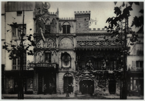 onceuponatown: The Heaven (Le Ciel) and Hell (l’Enfer) cabarets of Montmartre, Paris. 1880s. I