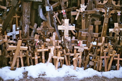 becknism:  Hill of crosses, LithuaniaAvril 2018