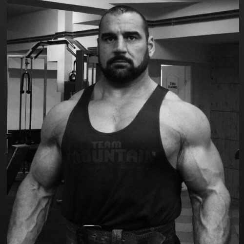 massivemusclestuds: Ervin Katona1,88m 155kg  /  6'2" 341lbs