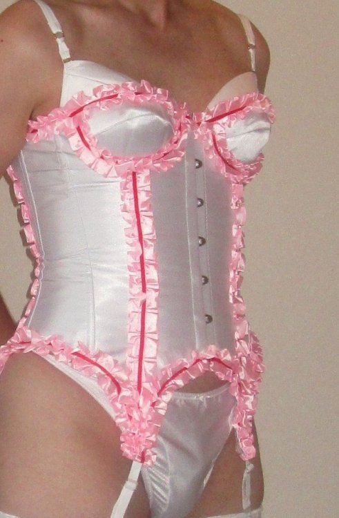 auntiesuz: Do you remember your first lingerie set.  This newbie will not ever forget hers… got to luv those pin details… a sissy needs to understand her role from the start, and pink is always a constant reminder… sweet