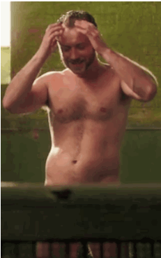 mynewplaidpants:  Jude Law skin in a brand new behind-the-scenes Dom Hemingway video