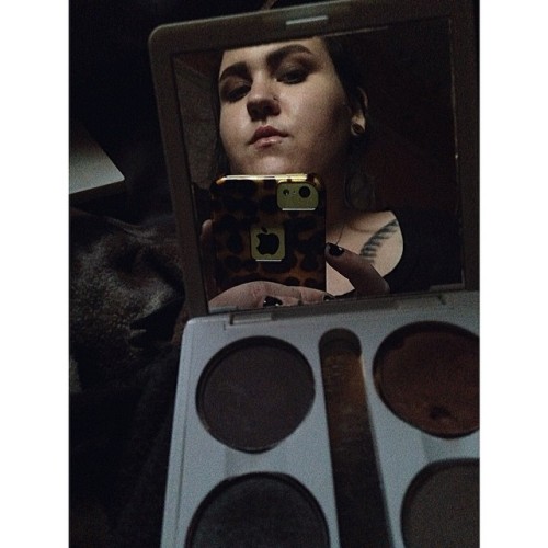 #latergram #vsco #vscocam #makeup #nyx #mac #feathertattoo #selfie #brows #effyourbeautystandards #h