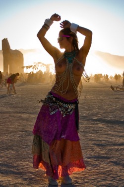 goreanmaster:  himeroserotica:  Burning Man