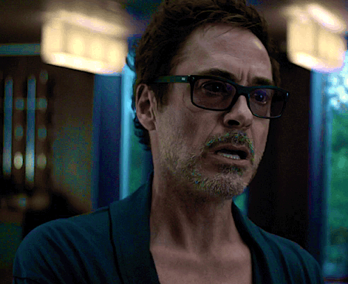 starkunlimiteds:jess-b-thot:Evans:#rdj showed more emotion on his face when tony was dead than evans