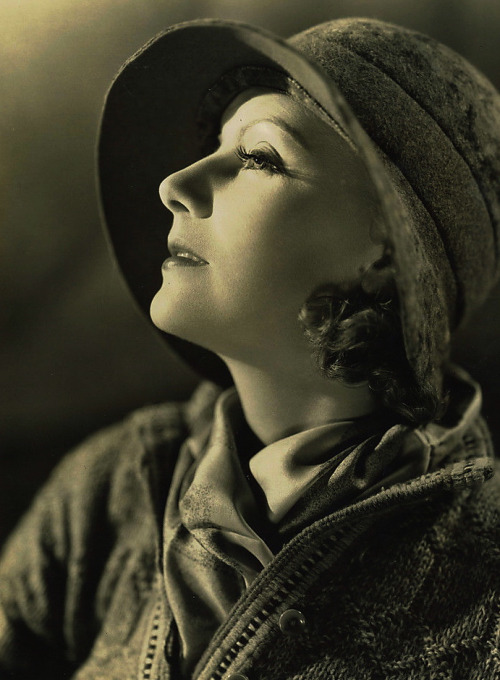 maudelynn:Greta Garbo, by Clarence Sinclair Bull, August 1929 