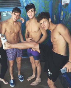 teenboysmellyfeet:  it can’t get better than a pic with both