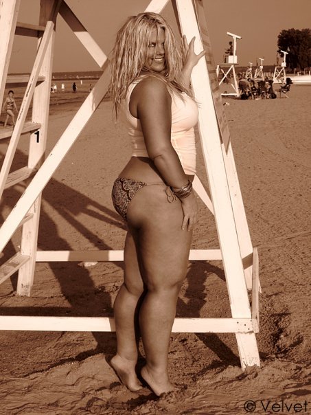 jeffroscurvygirls:  jenna vaught x2 https://www.facebook.com/JennaBethVaught?hc_location=stream