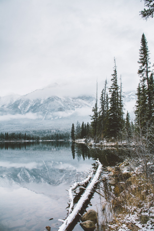 adm-kng:Pyramid Lake, Jasper | instagram | prints