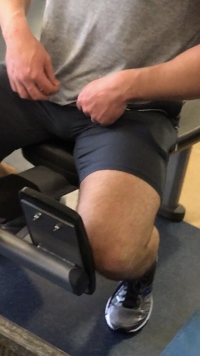 eyelovebulge: My all-time favorite type of guy: tall, built, nice round beefy muscles, handsome, ath