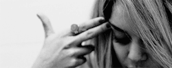 dulldrops:  ill-be-your-king:  - Black and white blog , following back others &lt;3  Ⓐdepression &amp; rebellionⒶ