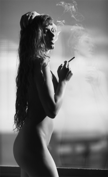 brunette smoker