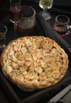 foodffs:  Classic Apple Pie  Really nice