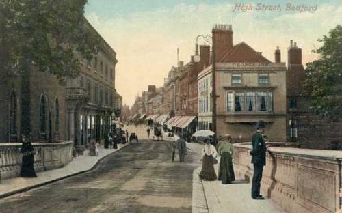 George Inn on High Street, and Bedford Park (Bedfordshire, England).  The second photo was taken c. 