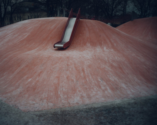 nitramar:Vasaparken, Stockholm. Photo by Magnus Åström.his tumblr &amp; ins