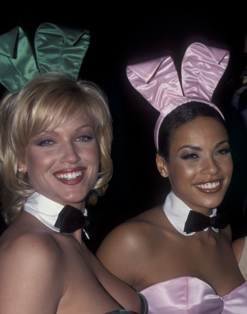 Video vixen/Actress/Playmate, Daphnée Lynn Duplaix Samuel, at 45th Anniversary Party for Playboy Magazine with Heather Kazar & Jaime Bergman (1998). #Daphnee Duplaix#Playmate#video vixen#1998#Playboy