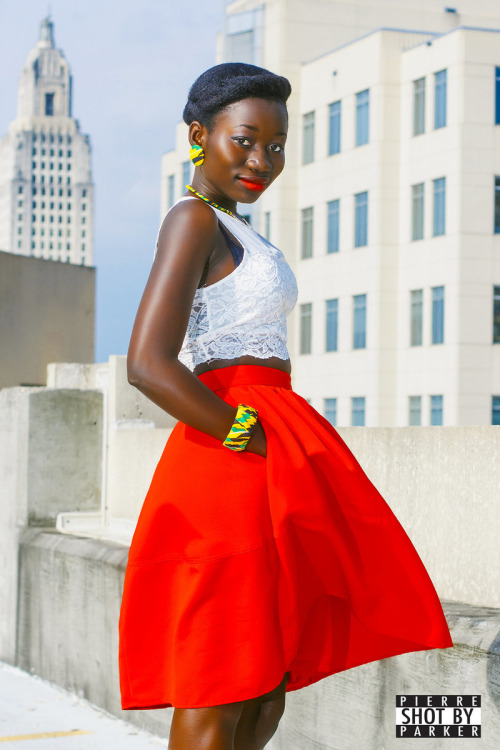 darkskinnedblackbeauty:  Janet Yeboah 