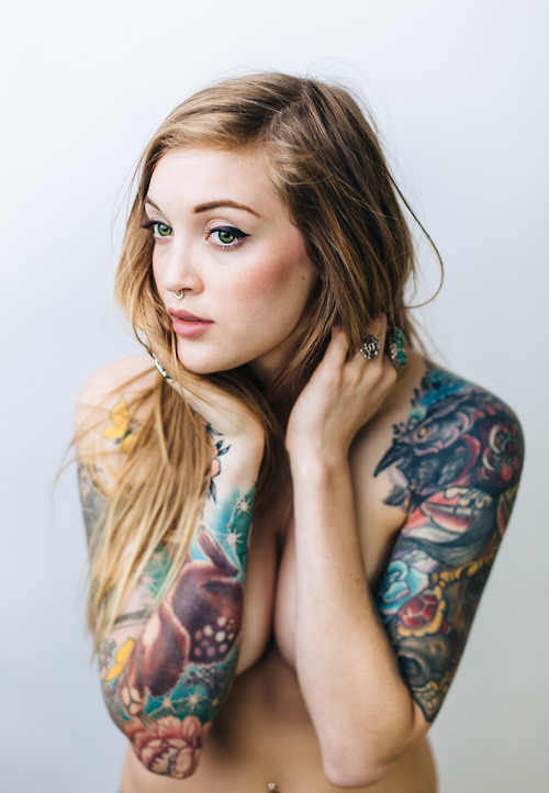 itsall1nk:  More Hot Tattoo Girls athttp://hot-tattoo-girls.blogspot.com 