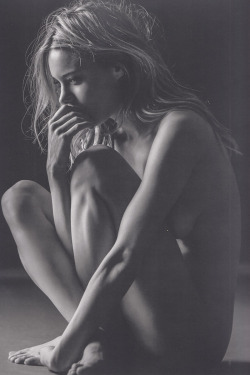 fraise-et-chocolat:  Camille Rowe is beautiful