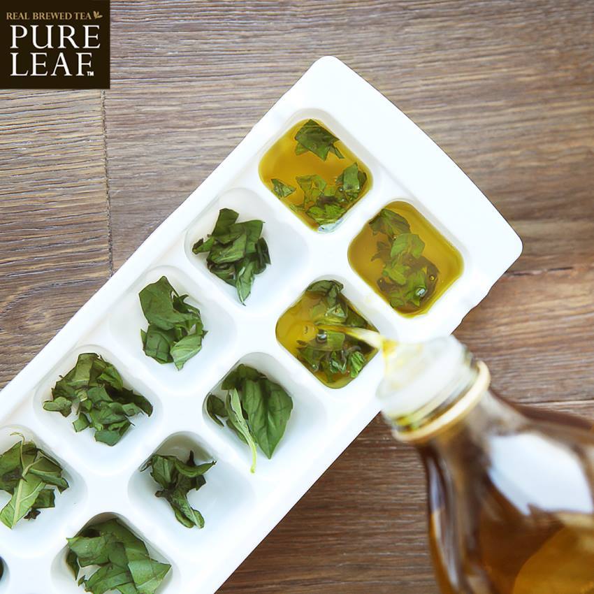 loveofleaves:  Preserve fresh herbs by freezing them with olive oil in an ice tray.