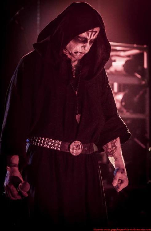 fistofthesatanist666:  sargiest  Horath Torag  