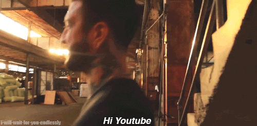 i-will-wait-for-you-endlessly:  Austin greets the Youtube and Tumblr audiences (x)