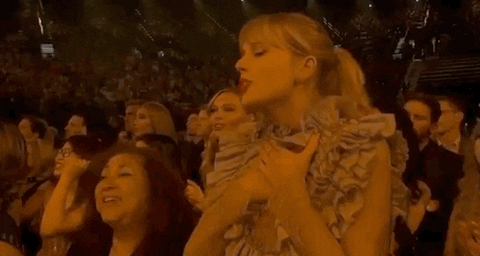 Find Someone That Looks At You The Way Taylor Looks At Mariah