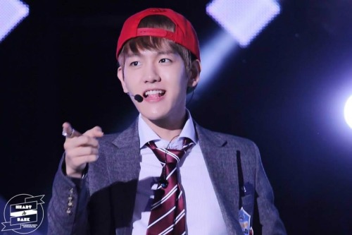 weareone-blog:  [FANTAKEN] 130914 Baekhyun @ MBC Music Core Sky Festival