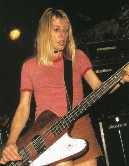 grungeaddicted: Kim Gordon