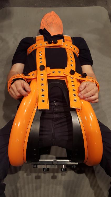 Testing the spreader pant with hand restraints, chest strap, a.s.o.