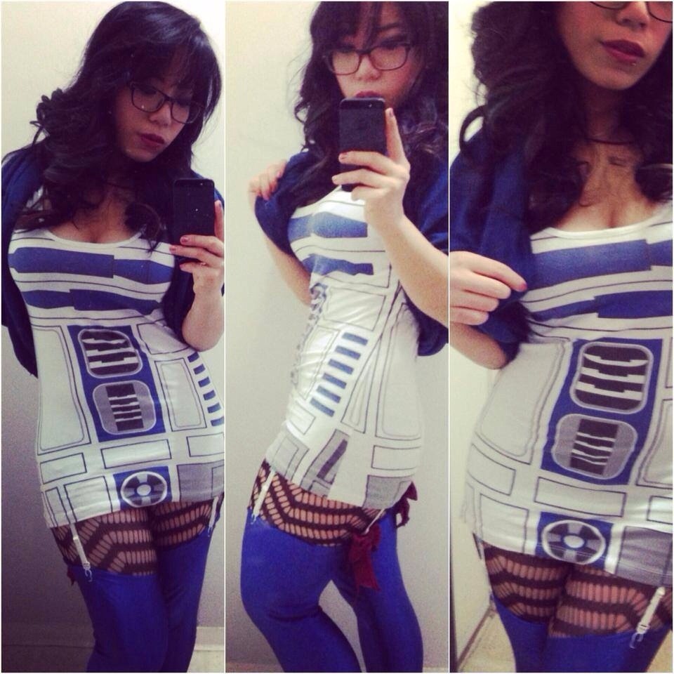 jabbas-love-palace:  Kasi Altair set #2 Selfie Time