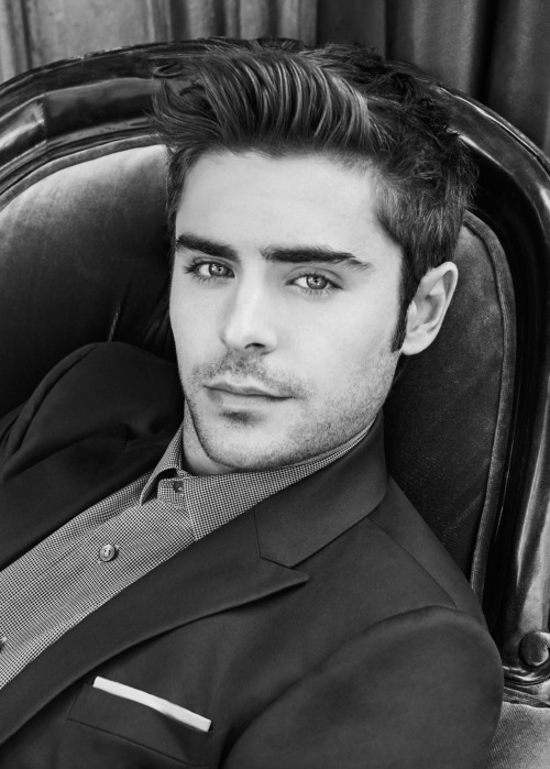thehotmales:Zac Efron