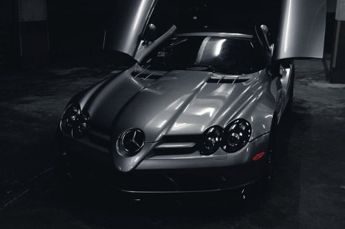 artoftheautomobile:  Mercedes-Benz SLR McLaren 722 S (Credit: Linus)