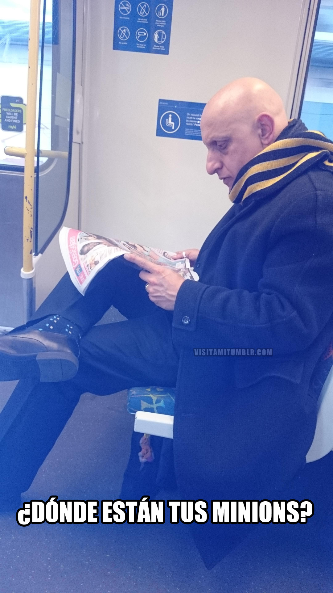 visitamitumblr:  Cuando te encuentras a Gru en el autobúsVía