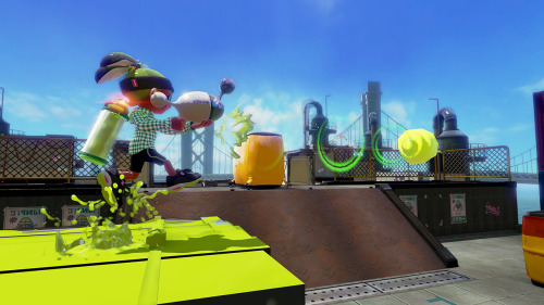 splatoonus:  We like to mix things up here at the Squid Research Lab. Right when we’ve got you thinking that weapon updates always come on a Friday - POW - weapons coming out on a Thursday.  Tonight you can get your hands on the Luna Blaster Neo. This