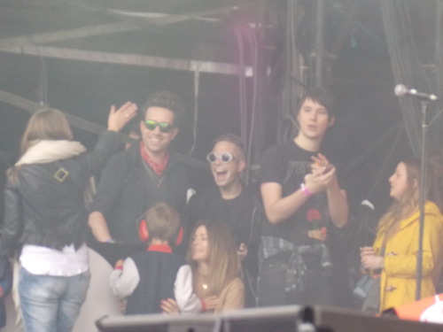 fucking-landshark:niamhlikeswifi:My collaboration of pictures of Dan making evil eyes at Big Wee