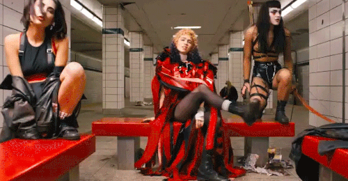 pitchfork:  Grimes’ new video for “Kill V. Maim” is an underground cyberpunk fantasy  