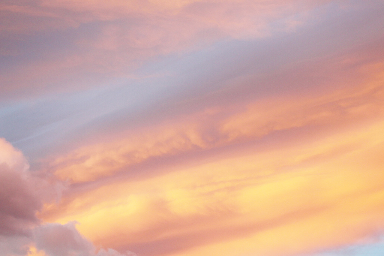 fawnave:quite possibly one of the dreamiest sunsets I’ve ever witnessed 
