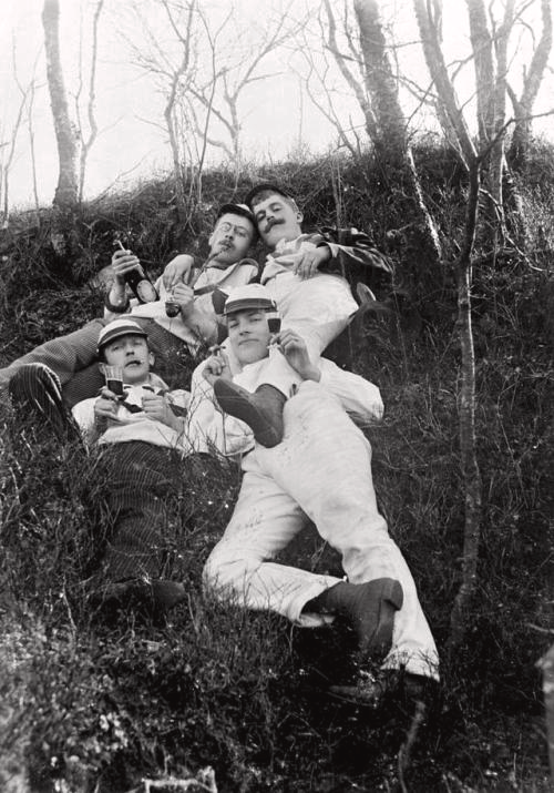 robynmas:froody:lapsedgoth:froody:froody:I love images of late Victorian/Edwardian period men taking goofy pictures with their bros……..boys night circa 1898Images with high levels of Bertie Wooster energies:vintage “me and the lads