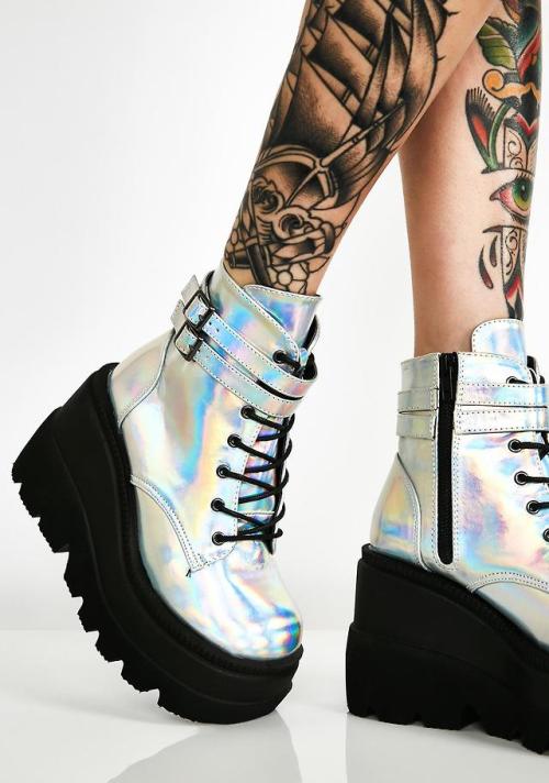 badxbaby:  SPACED OUT TECHNOPAGAN BOOTS$90.00