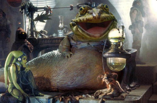 wwinterweb:Photoshop Battle: Happy Frog (see 9 more)