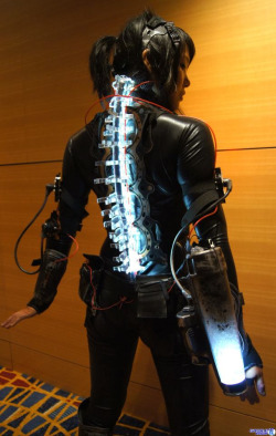 rhubarbes:  Cyberpunk, ver 1.0 by mel ell  More robots here.